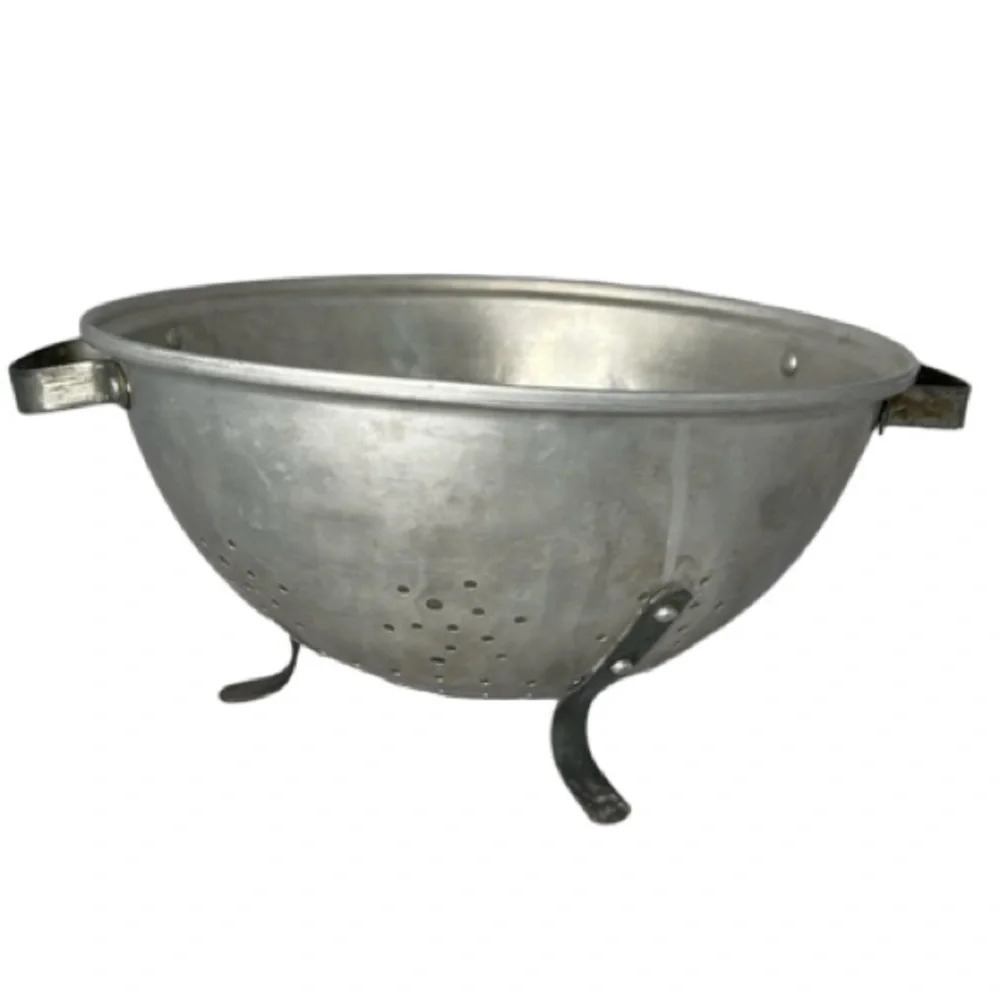 VINTAGE Aluminum Strainer Colander Country Farm Decor Pedestal Legs Handles
